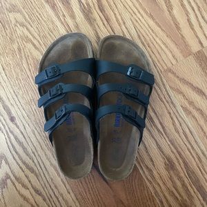 BIRKENSTOCKS ALMOST NEW!!!